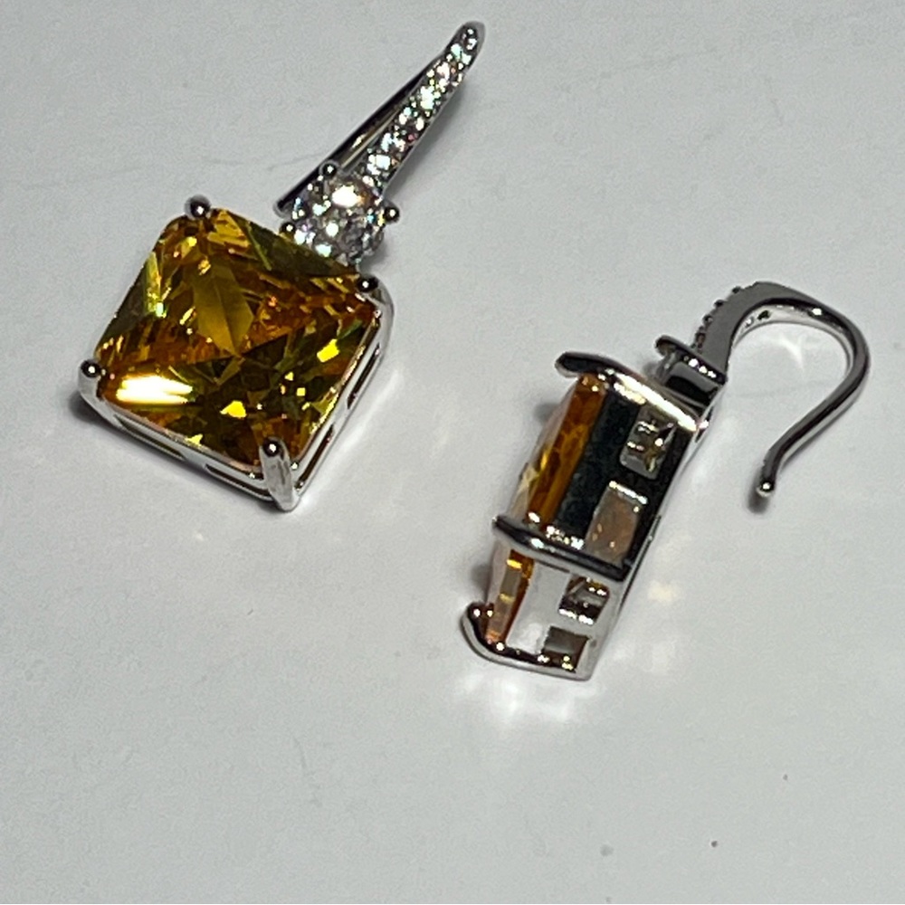Exquisite Citrine Earrings - Picture 6 of 10